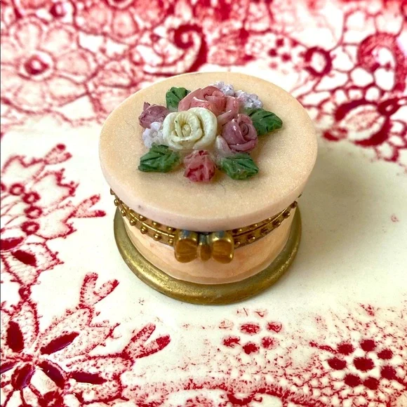 💐Vintage💐Hand Painted Hinged Box - Picture 1 of 8